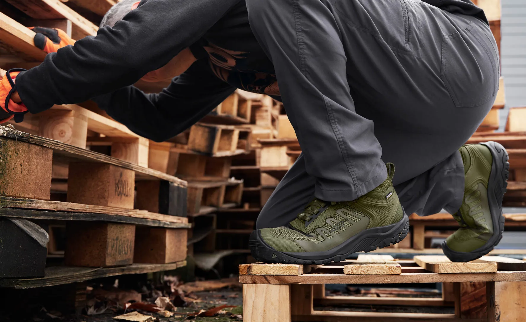 Men's Reno Mid Waterproof (Carbon Toe)  |  Dark Olive/Black